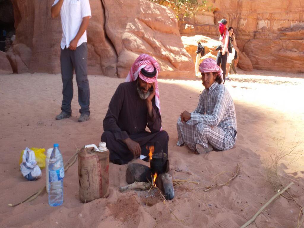 Wadi Rum Quiet Village Camp Экстерьер фото