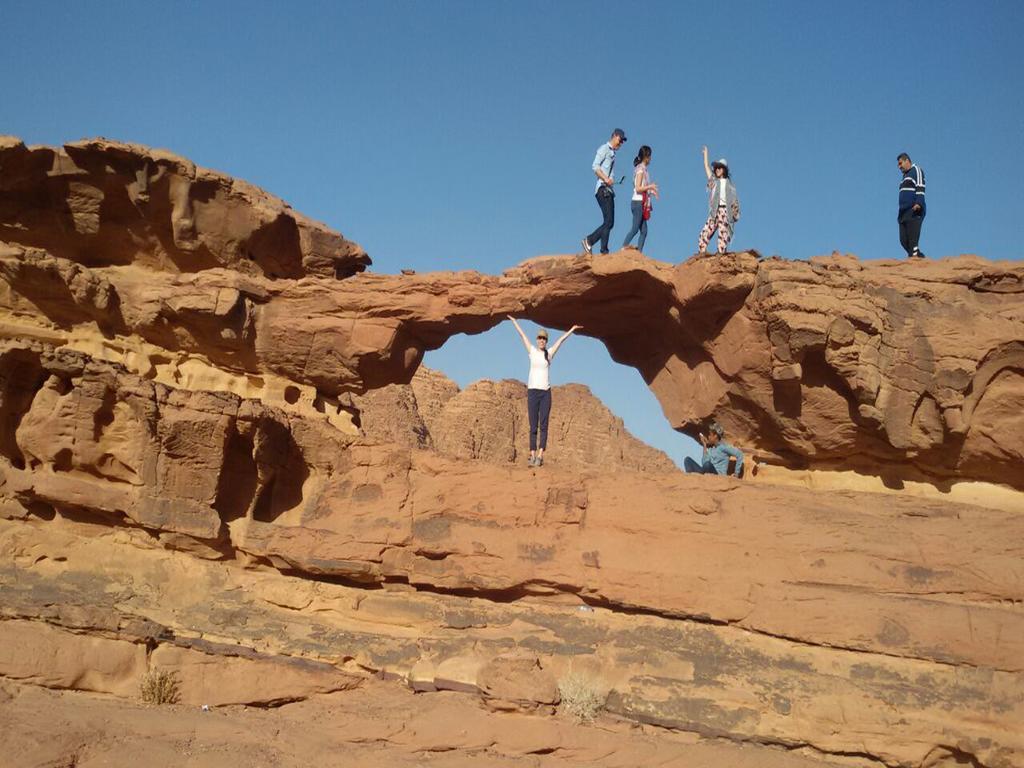 Wadi Rum Quiet Village Camp Экстерьер фото