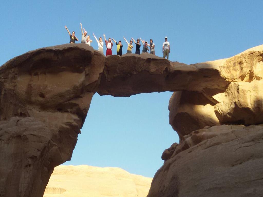 Wadi Rum Quiet Village Camp Экстерьер фото