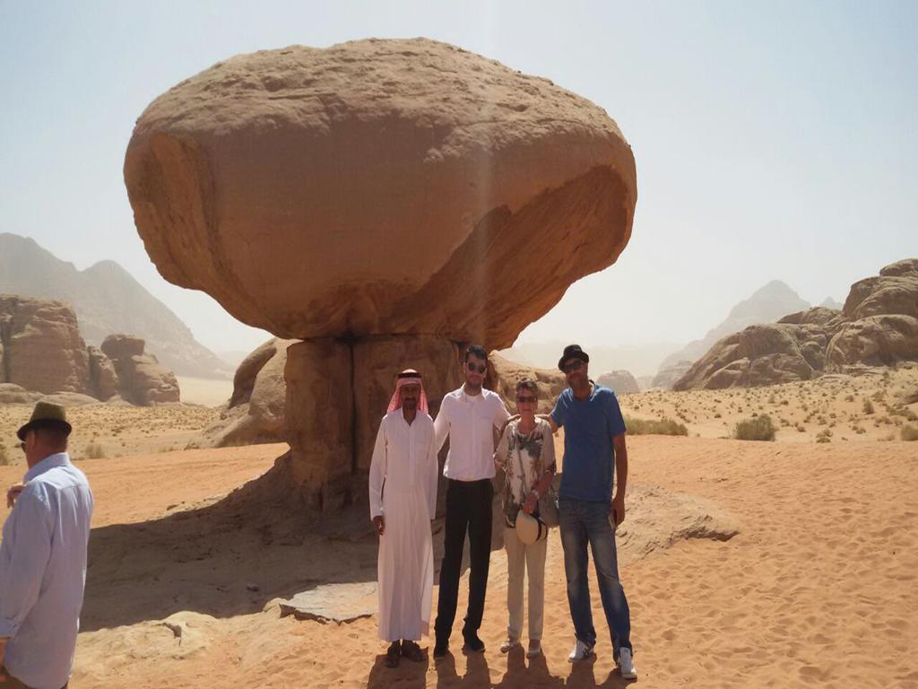 Wadi Rum Quiet Village Camp Экстерьер фото