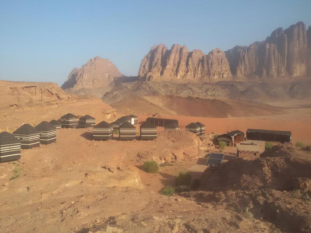 Wadi Rum Quiet Village Camp Экстерьер фото