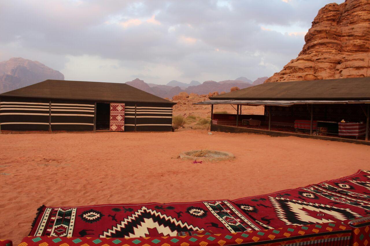 Wadi Rum Quiet Village Camp Экстерьер фото